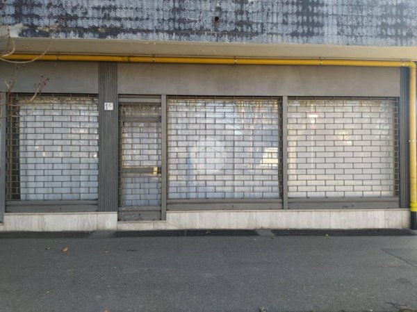negozio in affitto a Bergamo in zona Malpensata