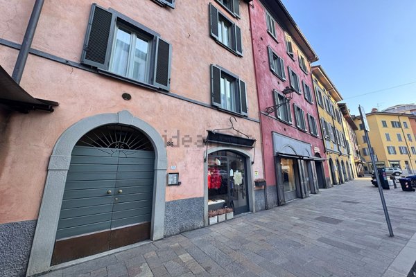 appartamento in affitto a Bergamo in zona Borgo Santa Caterina