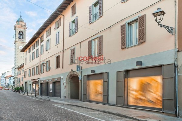 negozio in affitto a Bergamo in zona Borgo Palazzo