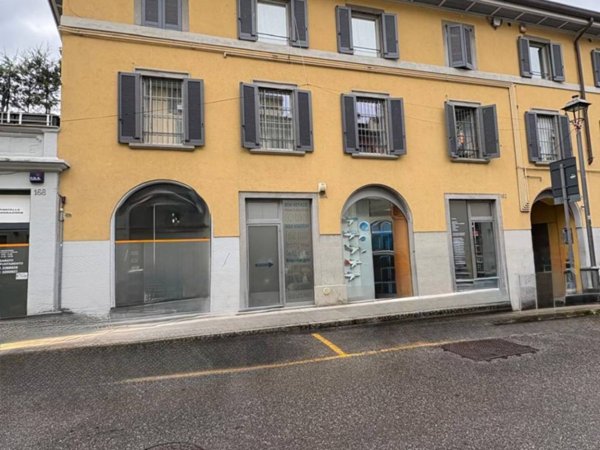 negozio in affitto a Bergamo in zona Borgo Palazzo