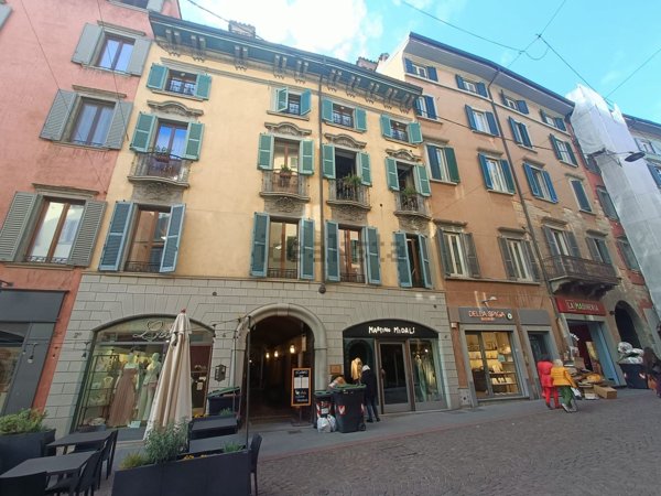 locale commerciale in affitto a Bergamo in zona Bergamo Centro
