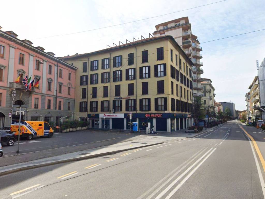 negozio in affitto a Bergamo in zona Borgo Palazzo