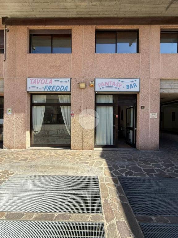 negozio in affitto a Bergamo in zona Monterosso