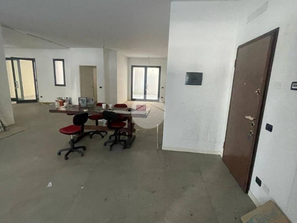 negozio in affitto a Bergamo in zona Borgo Palazzo