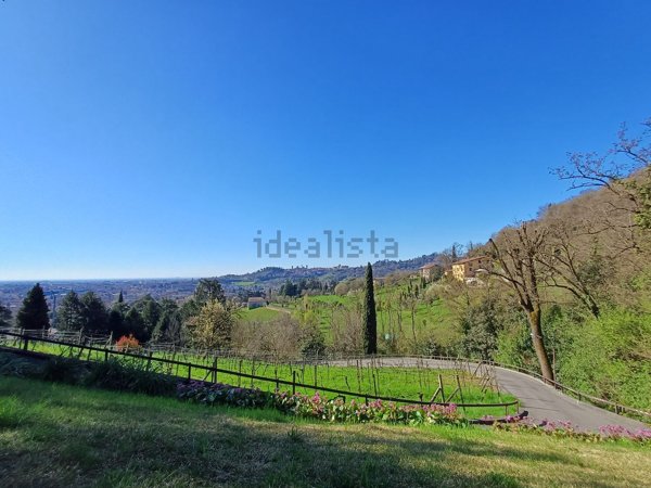 appartamento in affitto a Bergamo in zona Monterosso