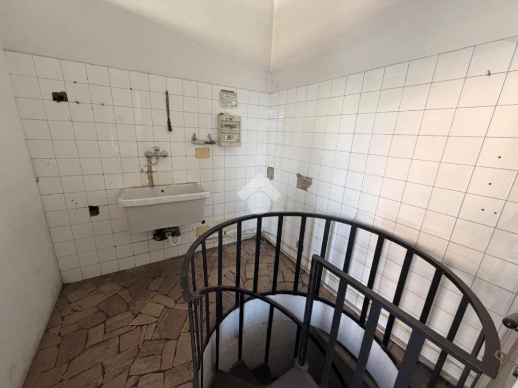 negozio in affitto a Bergamo in zona Borgo Palazzo