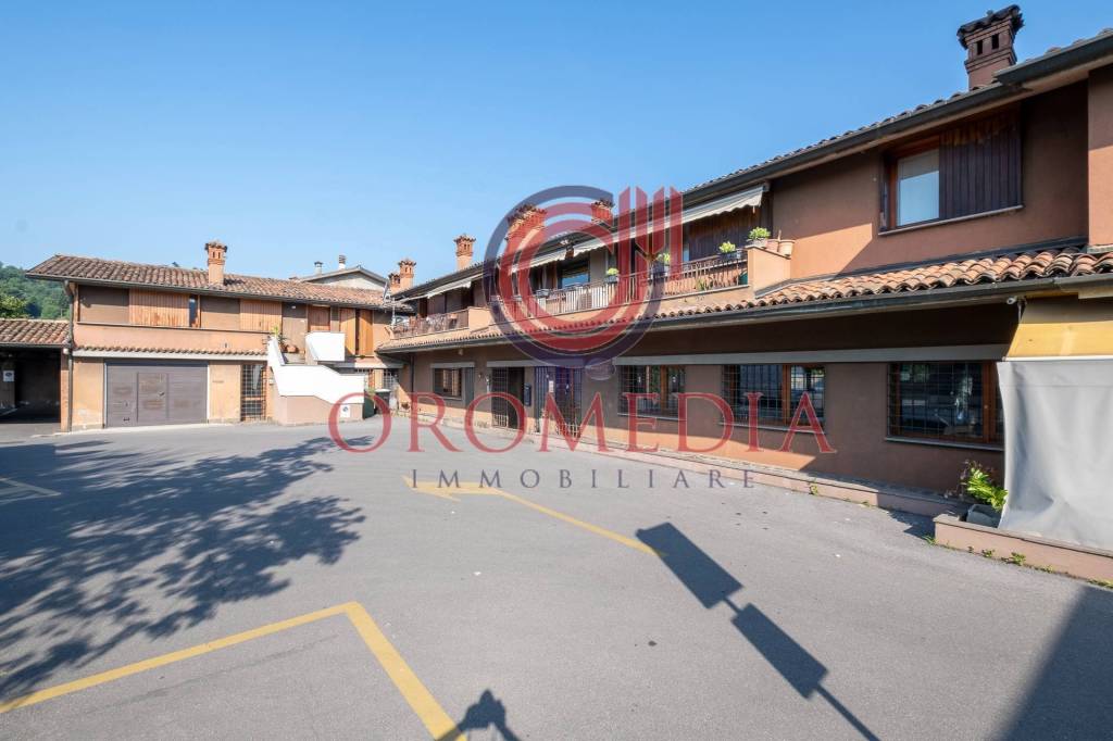 ufficio in affitto a Bergamo in zona Valtesse/Valverde