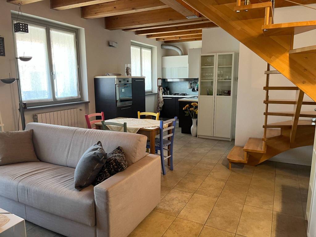 appartamento in affitto a Bergamo in zona Borgo Palazzo