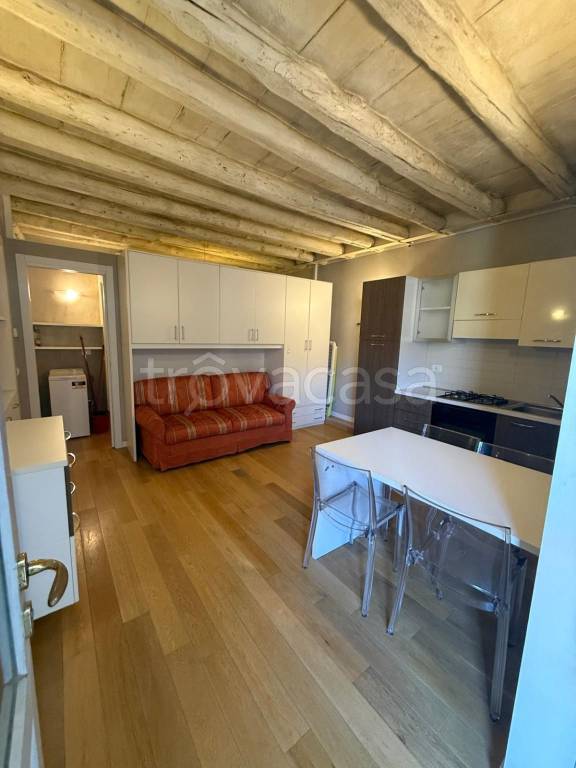 appartamento in affitto a Bergamo in zona Borgo Palazzo