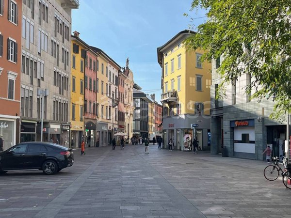 negozio in affitto a Bergamo in zona Bergamo Centro