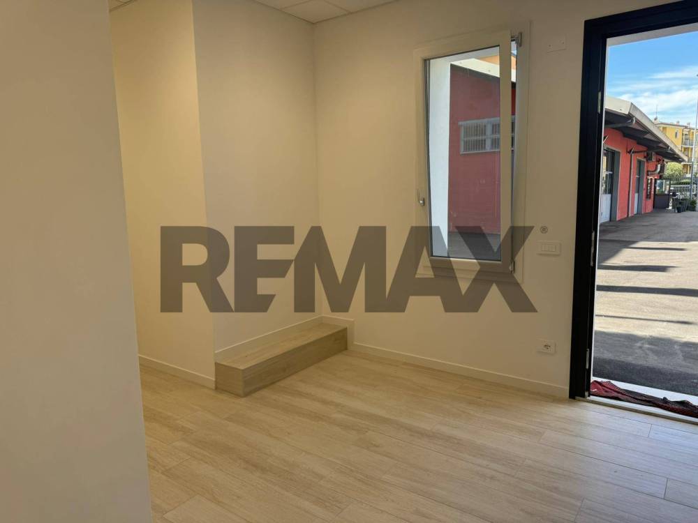 locale commerciale in affitto a Bergamo