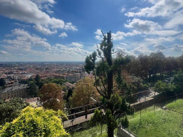 appartamento in affitto a Bergamo in zona Città Alta