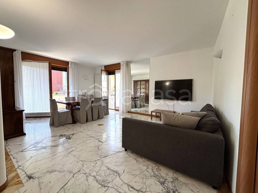 appartamento in affitto a Bergamo in zona Borgo Santa Caterina