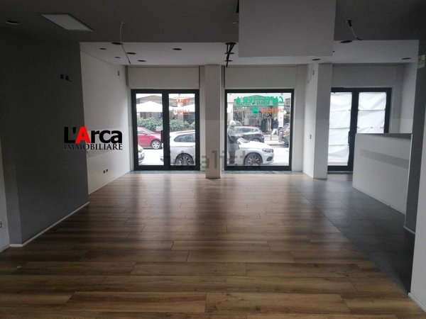 locale commerciale in affitto a Bergamo
