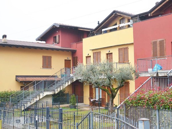appartamento in affitto a Berzo San Fermo