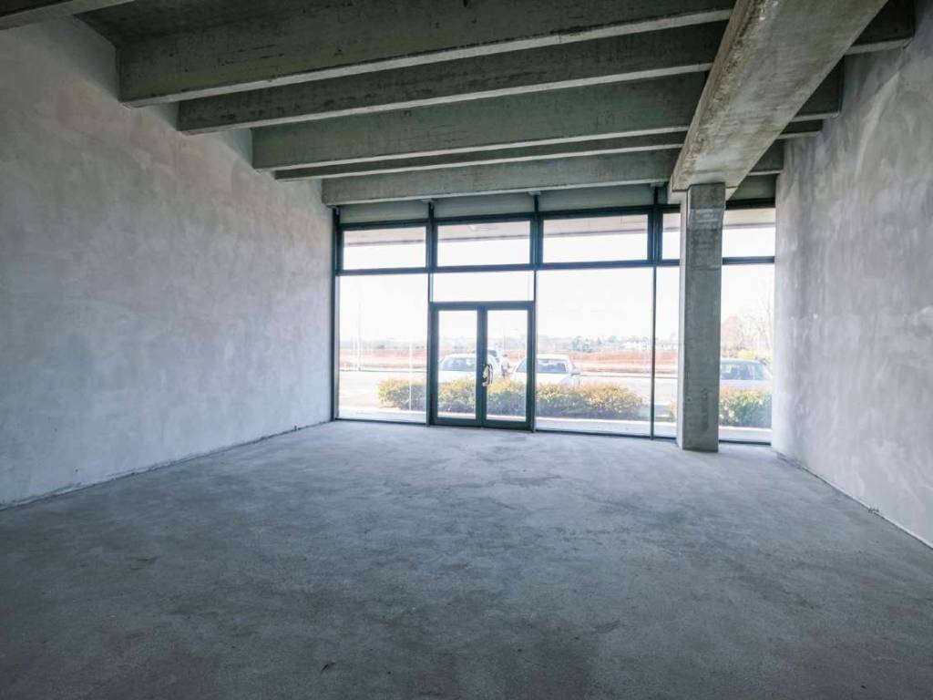 negozio in affitto a Boltiere