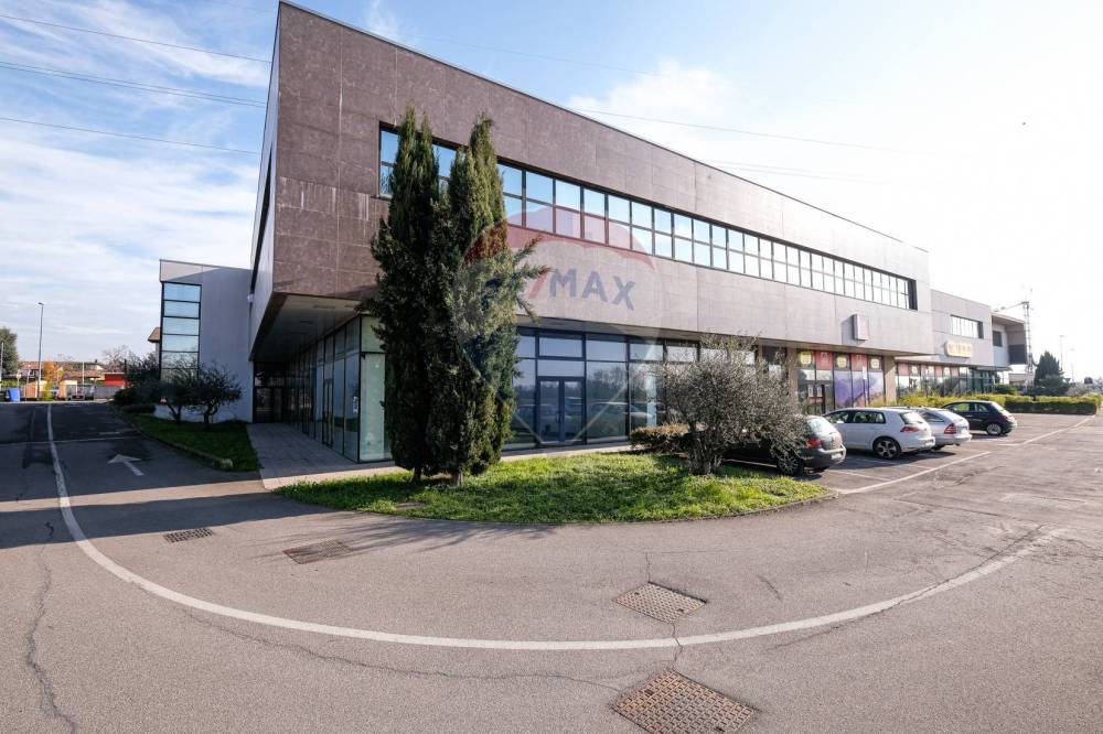 locale commerciale in affitto a Boltiere