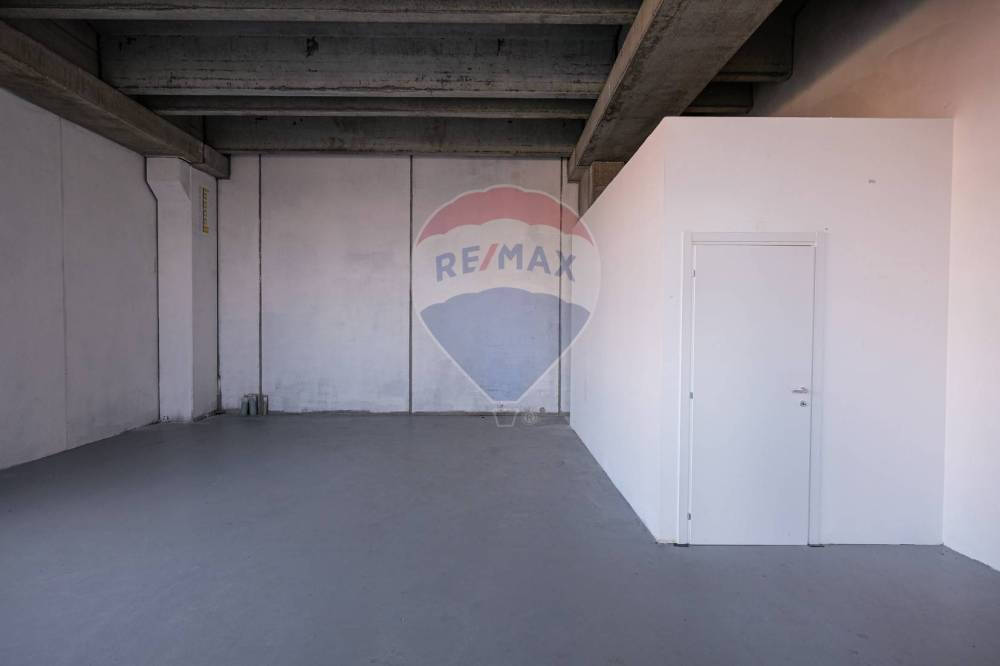 locale commerciale in affitto a Boltiere