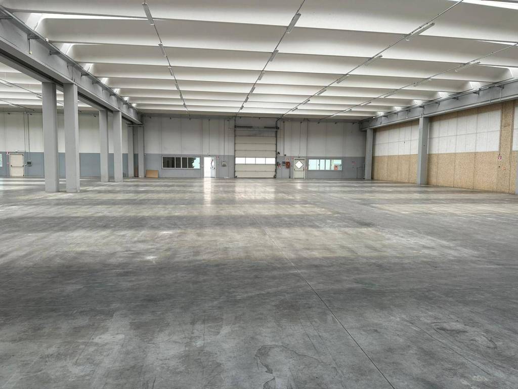 locale commerciale in affitto a Bonate Sopra