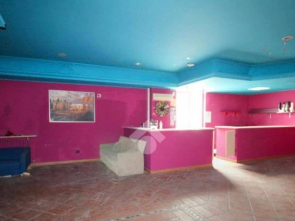 negozio in affitto a Bonate Sotto