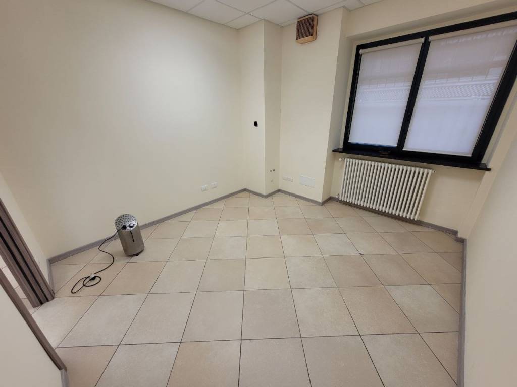 ufficio in affitto ad Airasca
