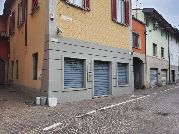ufficio in affitto a Brembate