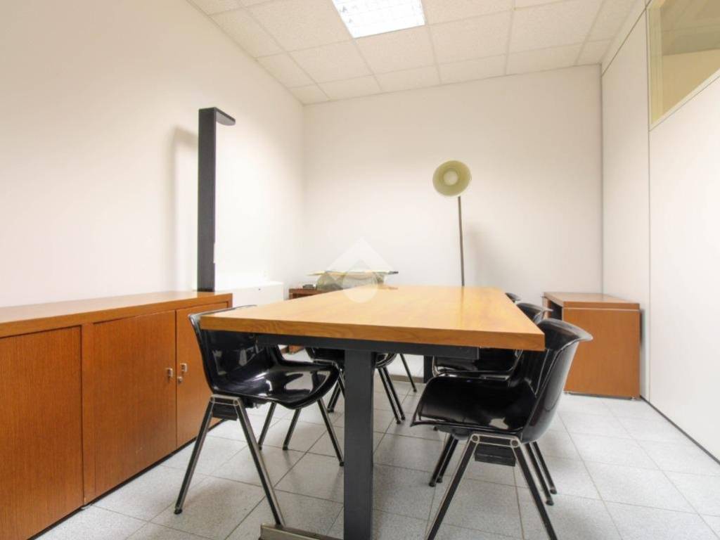 ufficio in affitto a Brembate di Sopra