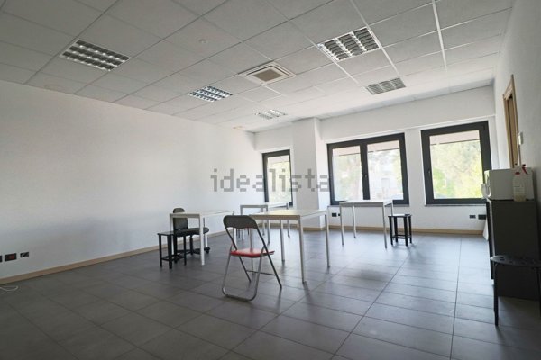 ufficio in affitto a Brembate di Sopra
