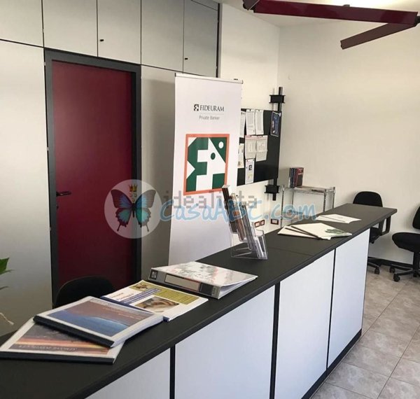 ufficio in affitto a Calcinate