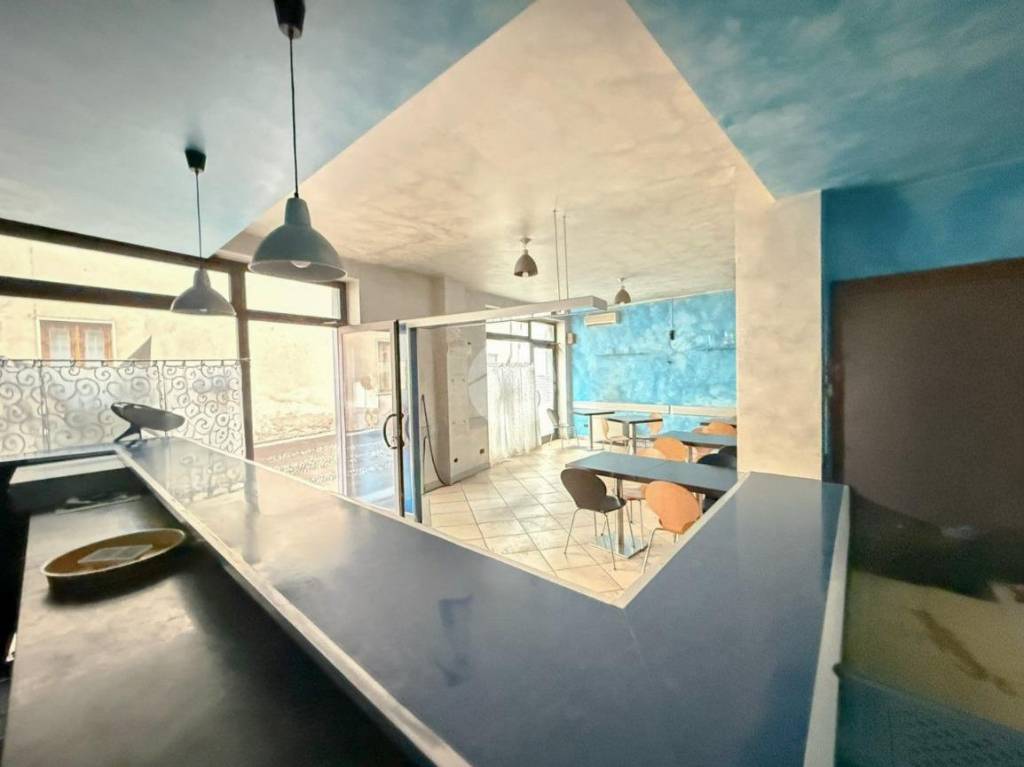 negozio in affitto a Calcinate