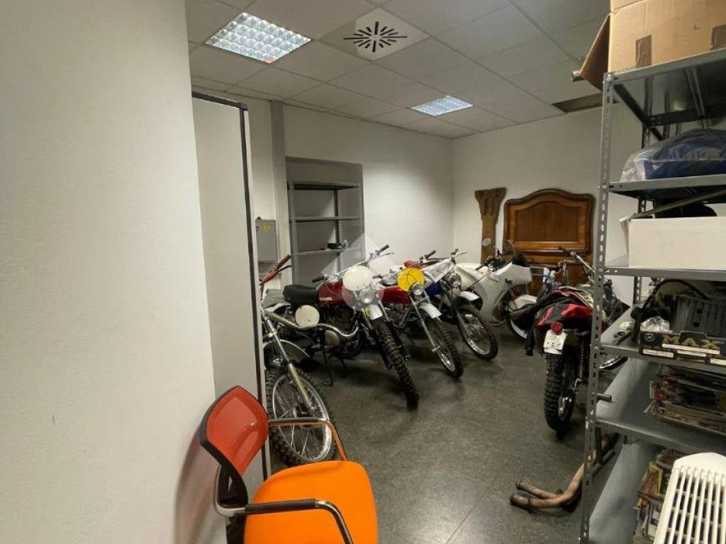 ufficio in affitto a Calcinate