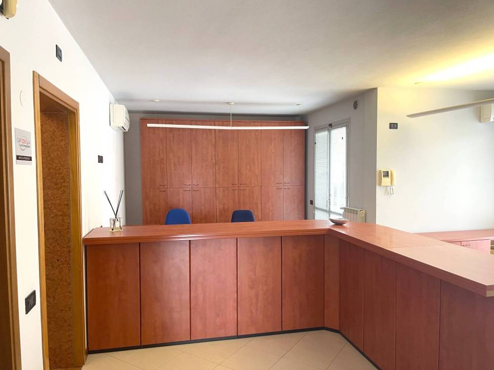 ufficio in affitto a Calusco d'Adda