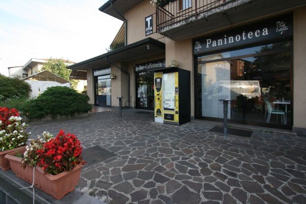 locale commerciale in affitto a Canonica d'Adda