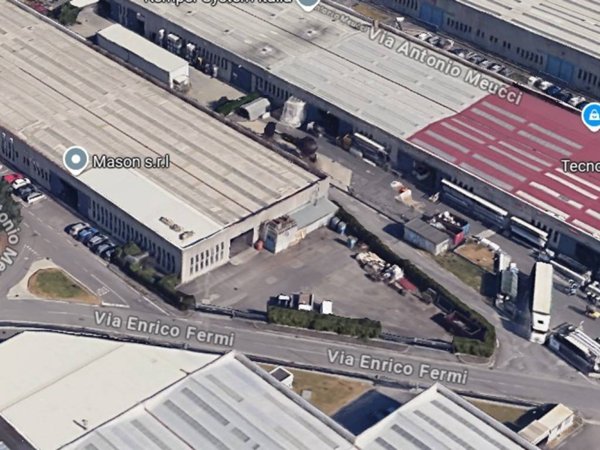 locale commerciale in affitto a Capriate San Gervasio