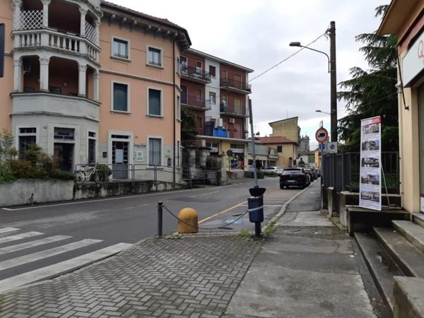 locale commerciale in affitto a Capriate San Gervasio in zona Capriate