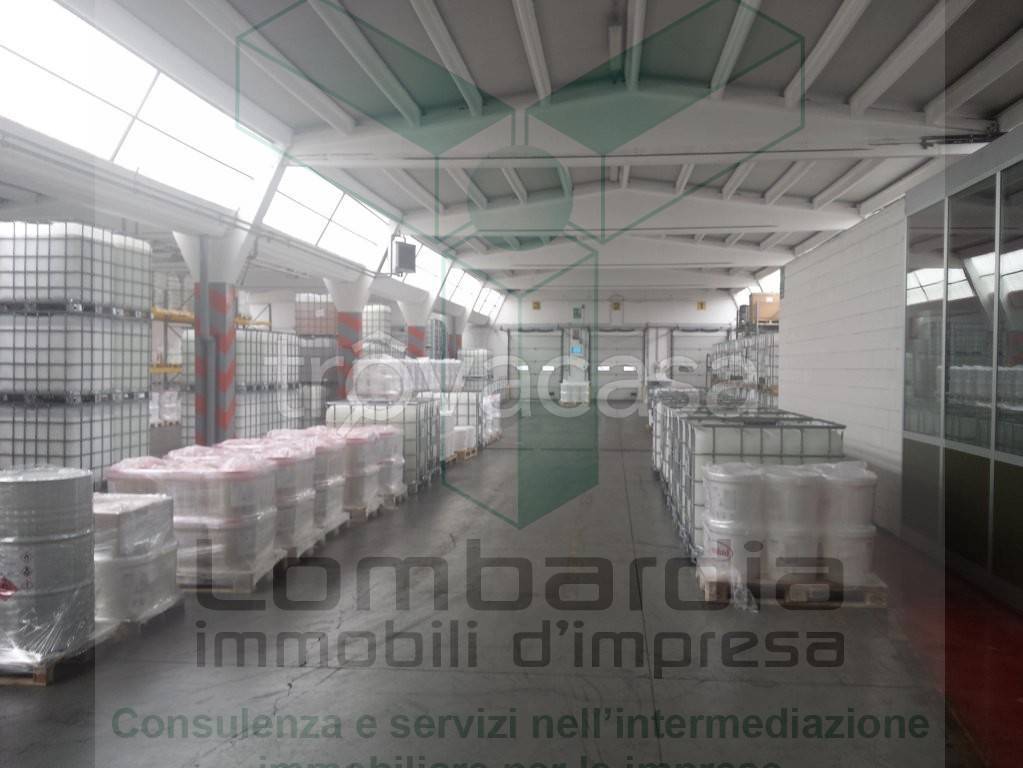 capannone in affitto a Capriate San Gervasio