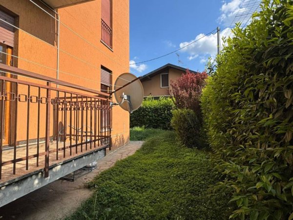 appartamento in affitto a Capriate San Gervasio in zona Capriate