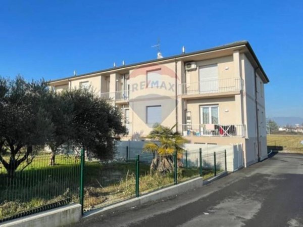 appartamento in affitto a Castelli Calepio in zona Cividino