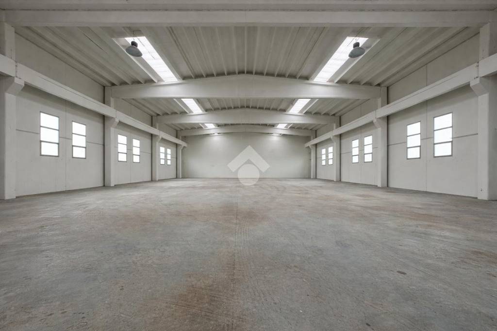 locale commerciale in affitto a Castelli Calepio in zona Calepio