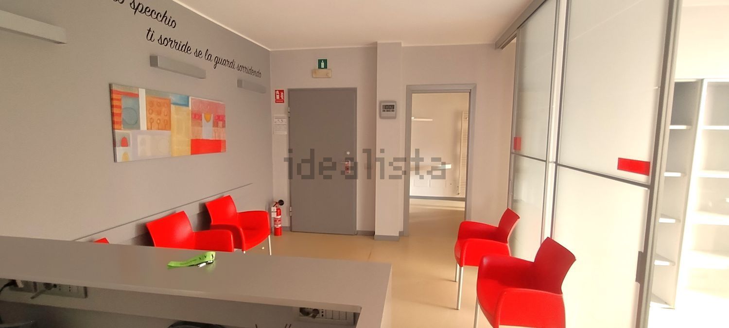 ufficio in affitto a Castelli Calepio