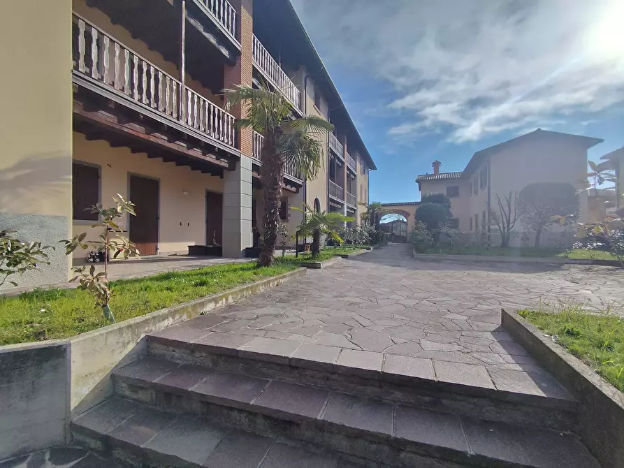 appartamento in affitto a Castelli Calepio in zona Tagliuno