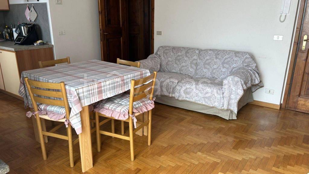 appartamento in affitto a Castione della Presolana