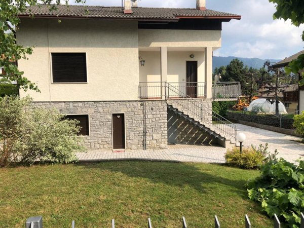 appartamento in affitto a Castione della Presolana