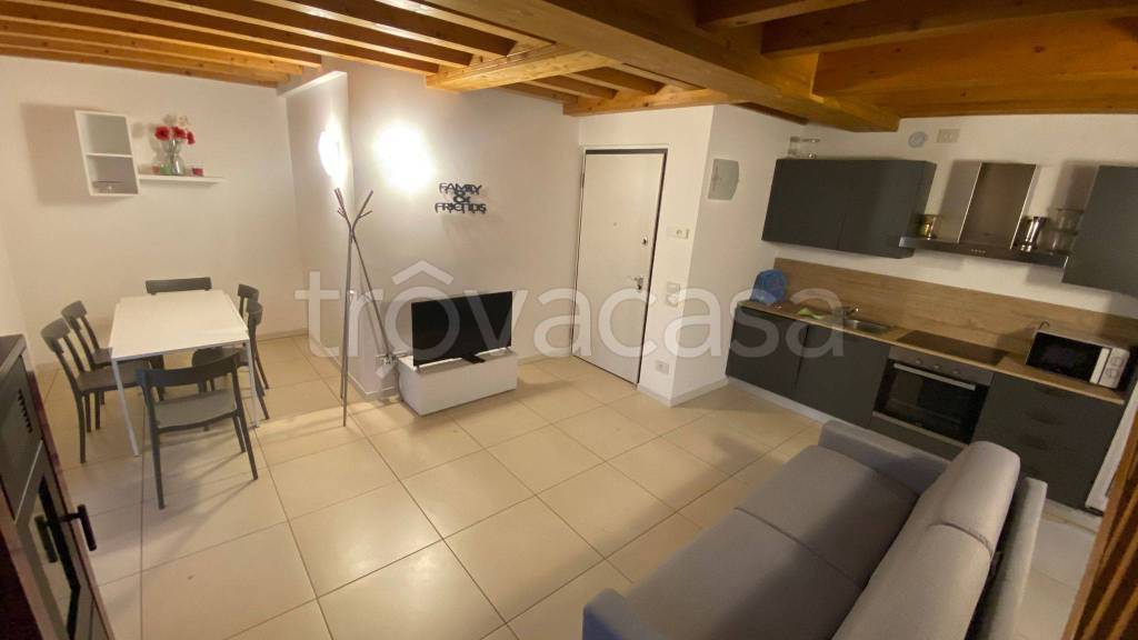 appartamento in affitto a Castione della Presolana