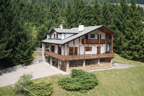 appartamento in affitto a Castione della Presolana