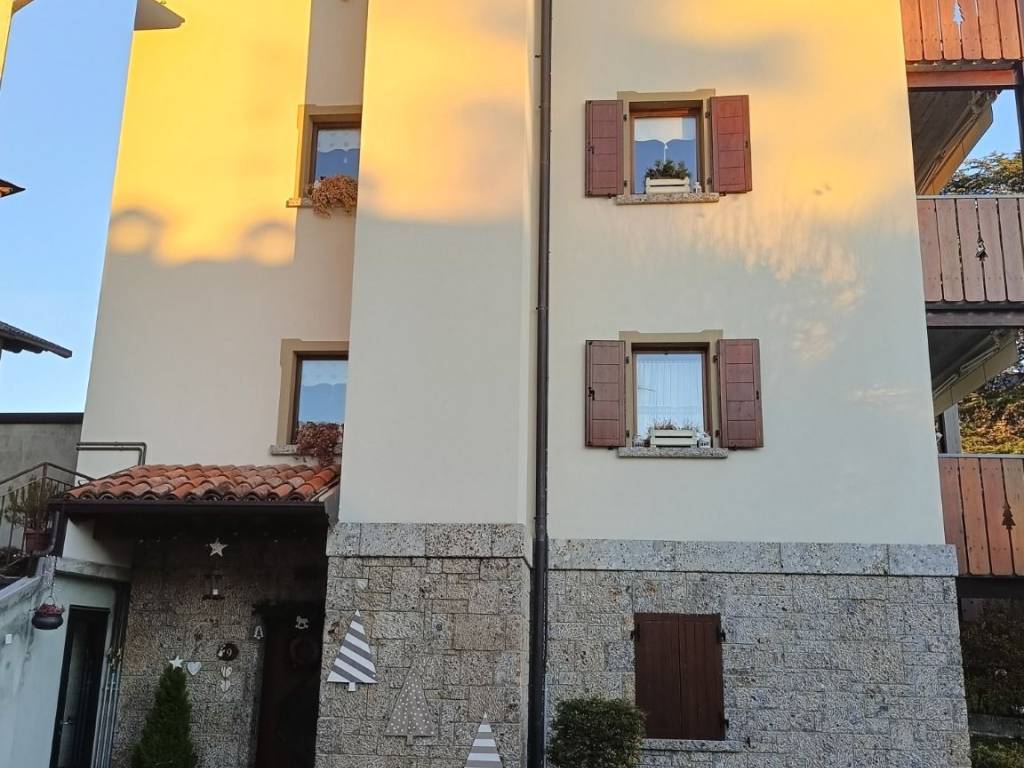 appartamento in affitto a Castione della Presolana