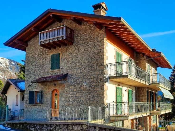 appartamento in affitto a Castione della Presolana