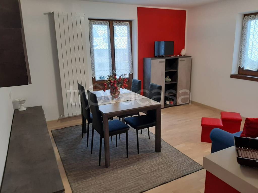 appartamento in affitto a Castione della Presolana