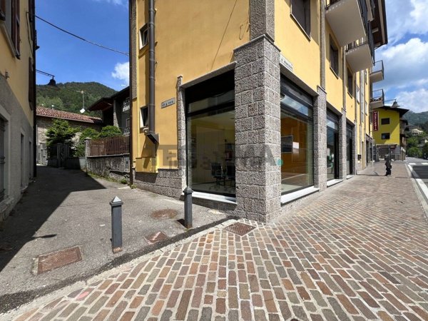 ufficio in affitto a Castione della Presolana