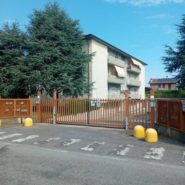 appartamento in affitto a Cavernago